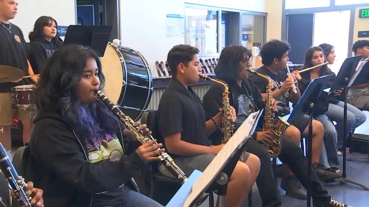 Long Beach school band and choir invited to perform at Carnegie Hall