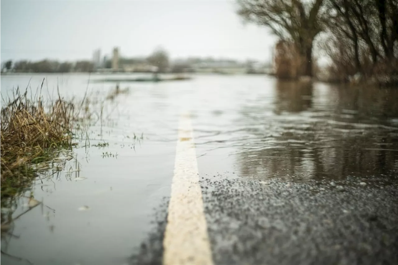 44mm in 12 hours : Heavy rain pummels KZN amid SAWS level 6 warning of potential flooding