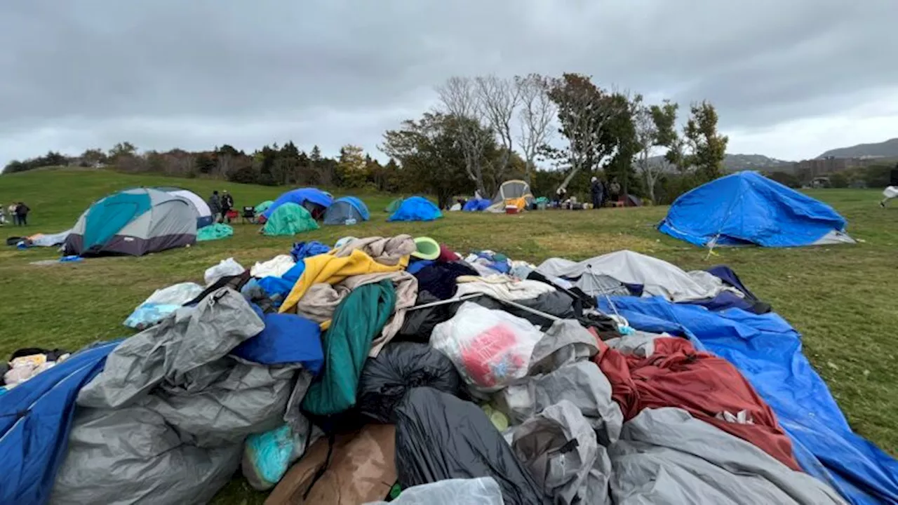 Police remove ‘abandoned’ tents from Tent City, but protesters dispute RNC actions