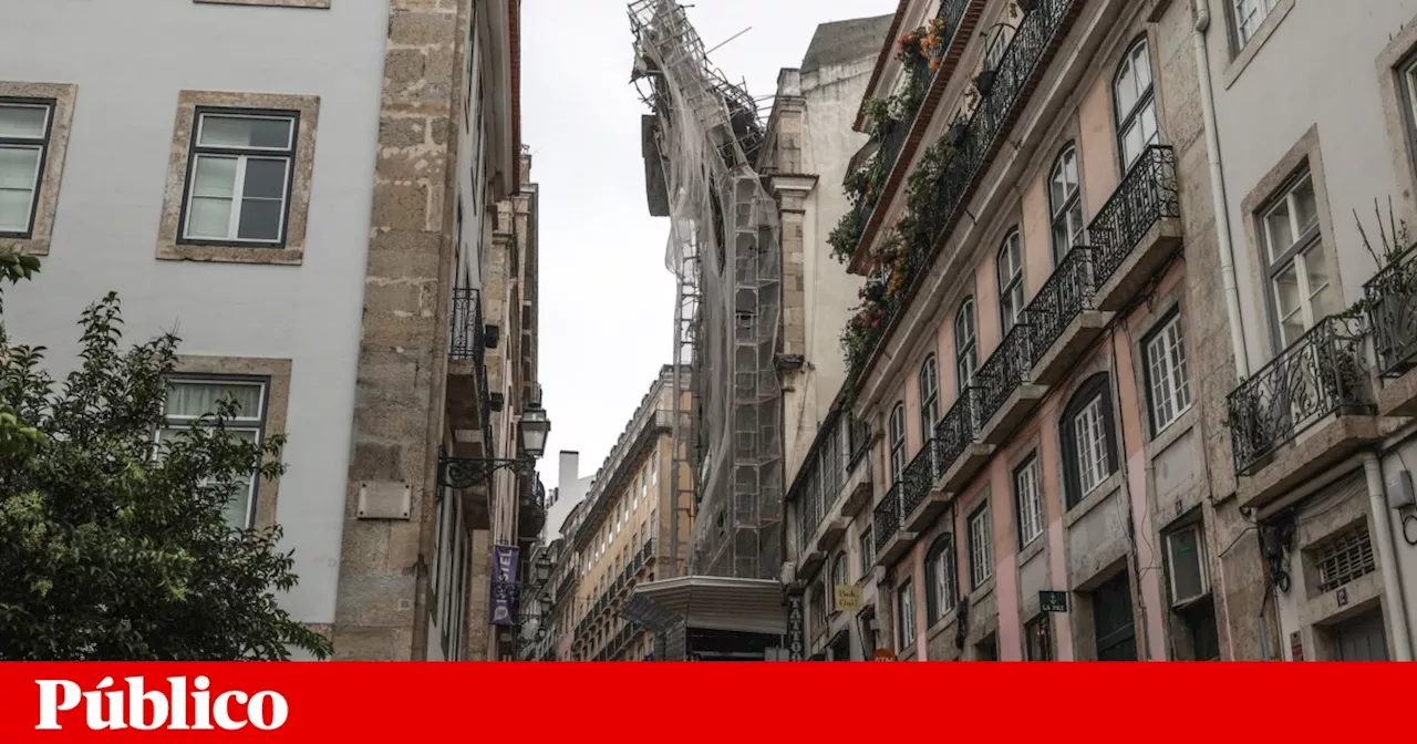 Zona no Bairro Alto está interdita devido ao risco de queda de andaimes