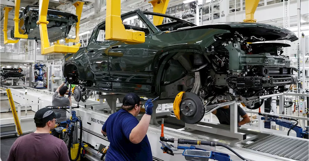 US manufacturing output rises solidly in September