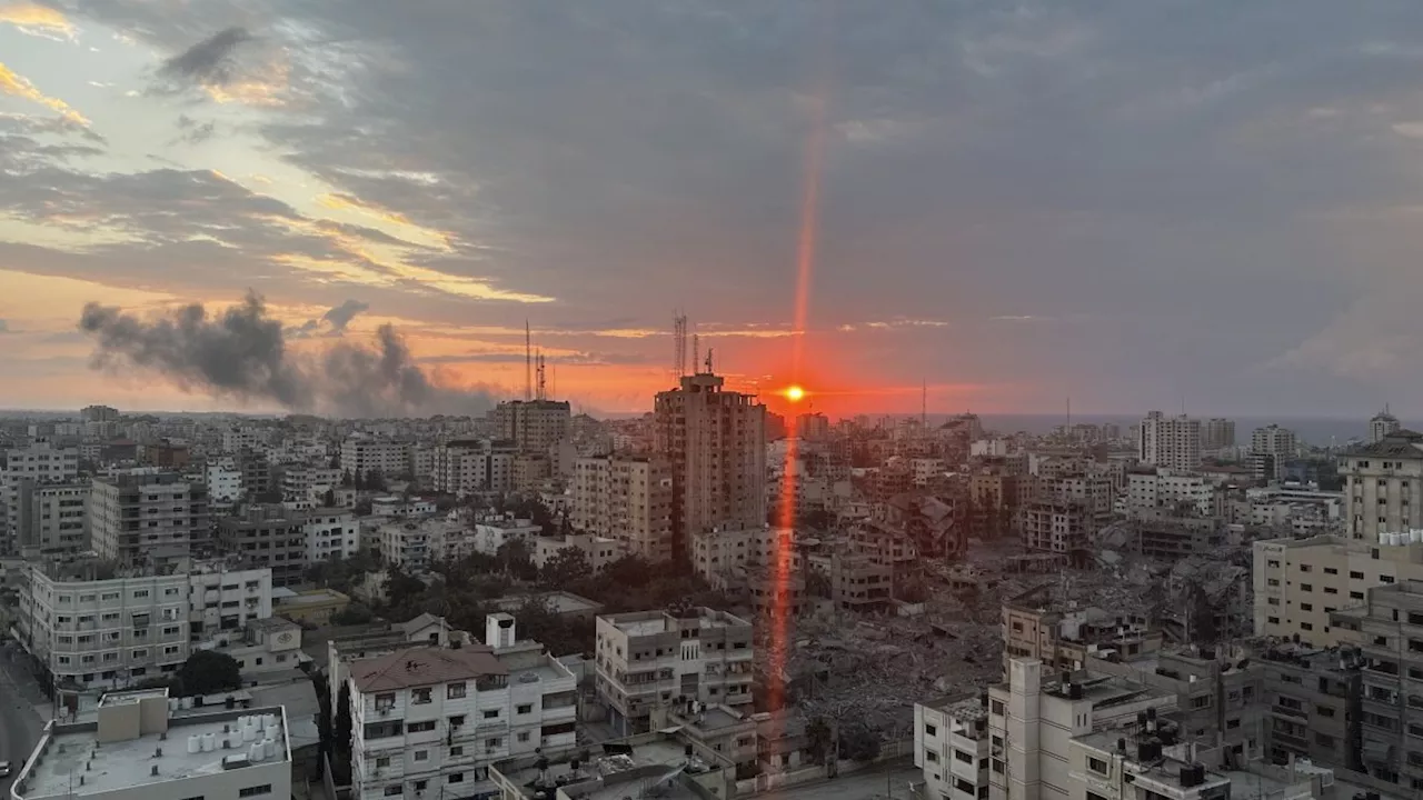 500 killed in Israeli air strike on Gaza hospital, Palestinian officials say