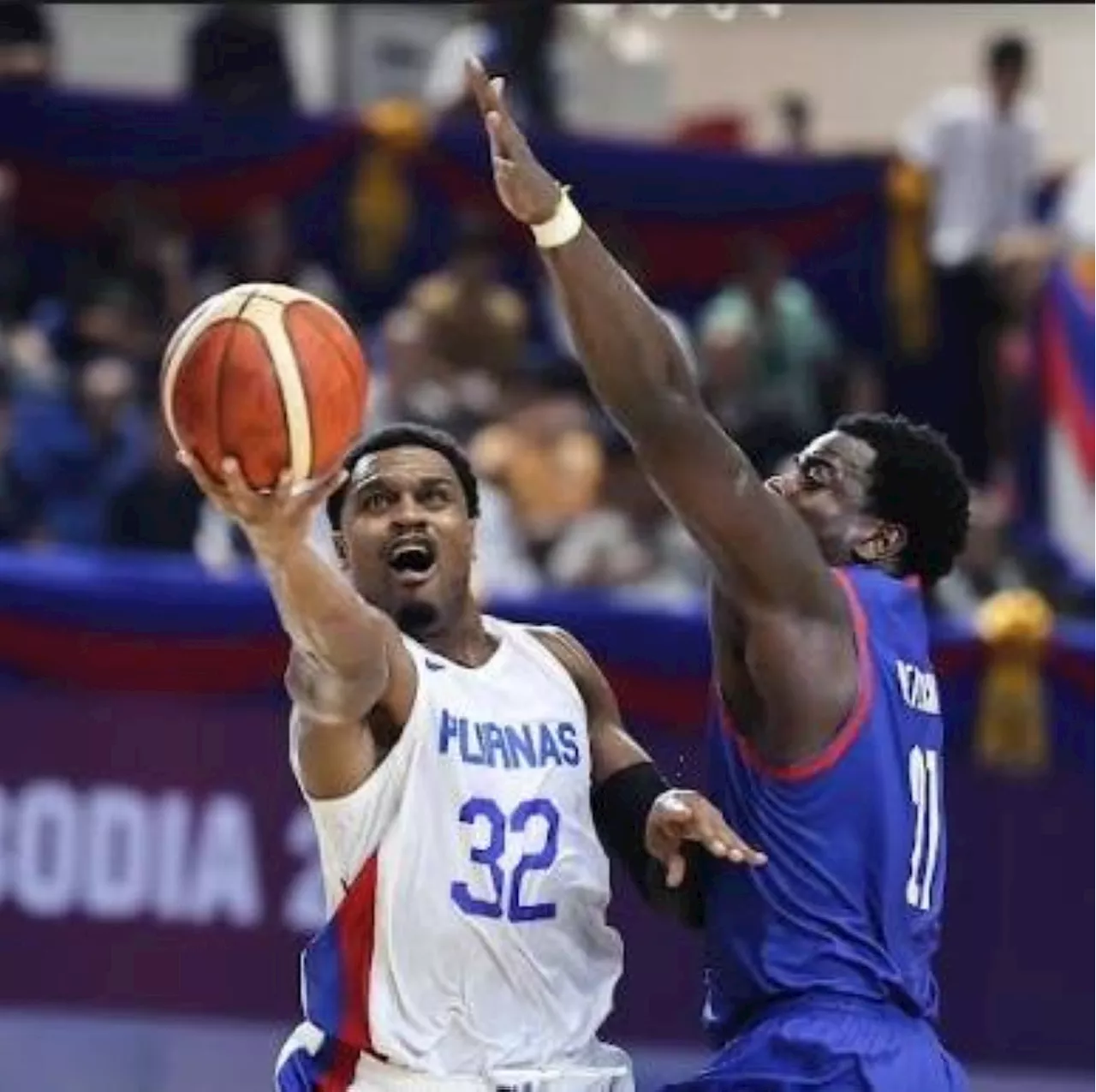Ginebra, PBA wait and see on Brownlee status