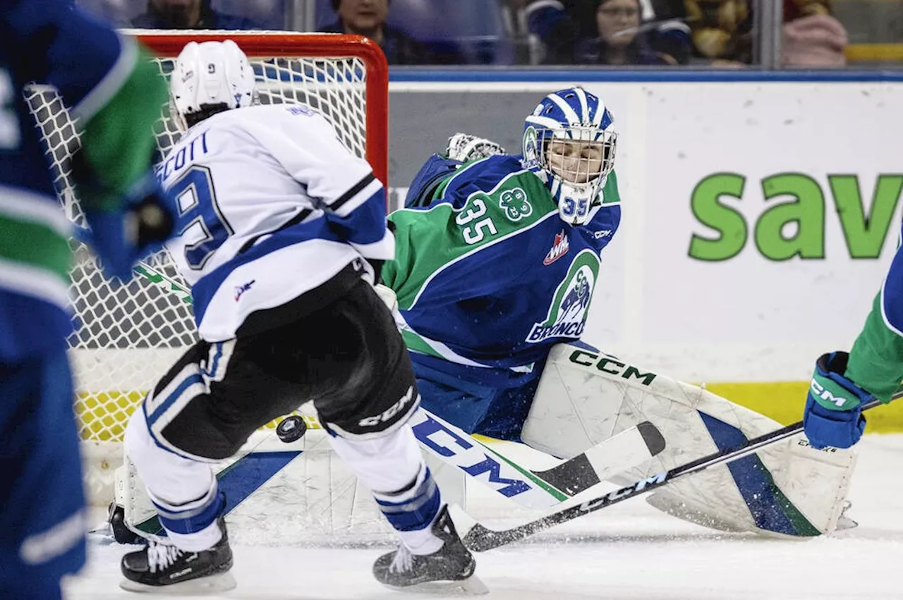 Victoria Royals bounce back in win over Broncos