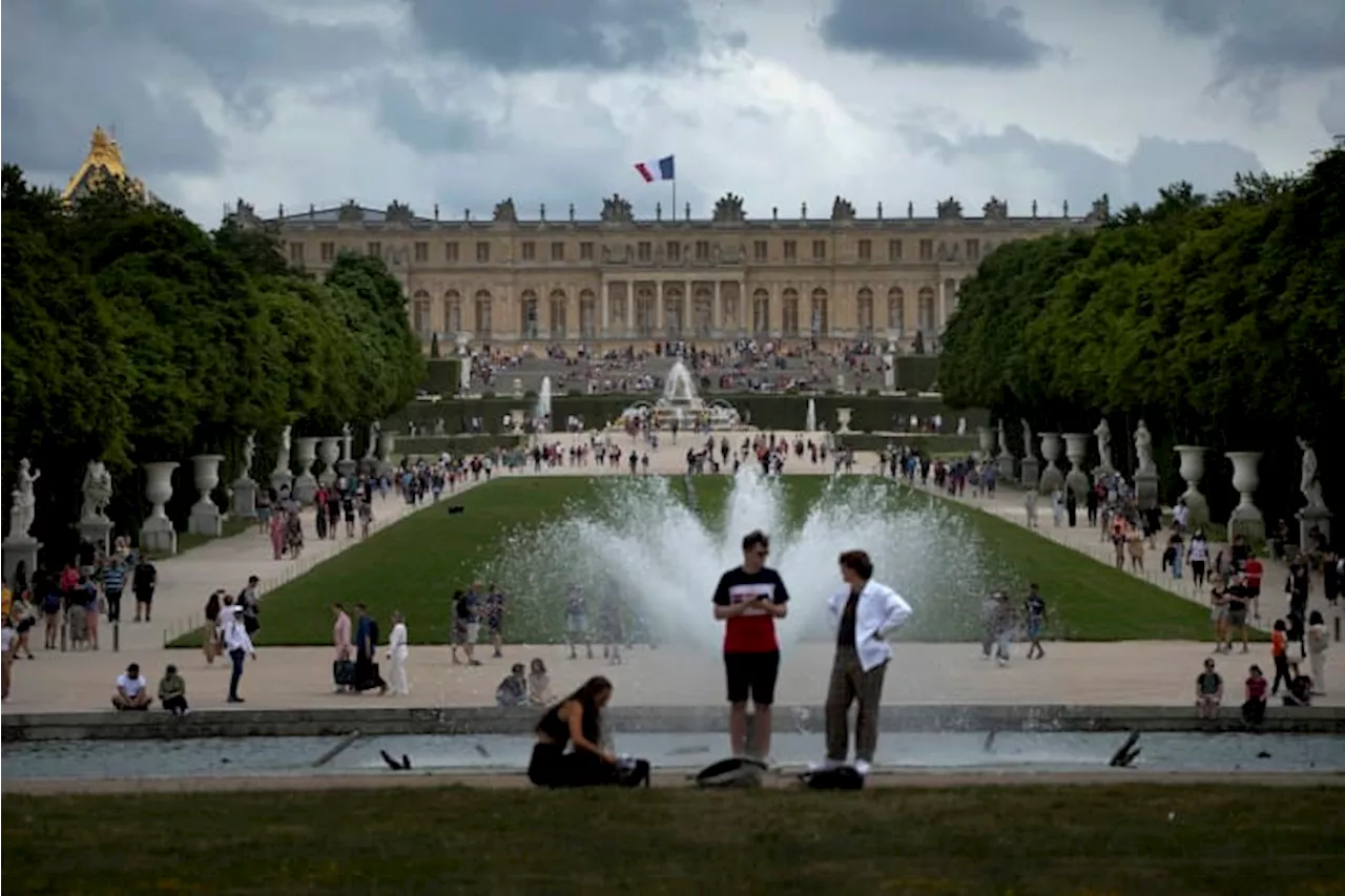 Versailles Palace evacuated again for security alert amid high vigilance in France against attacks