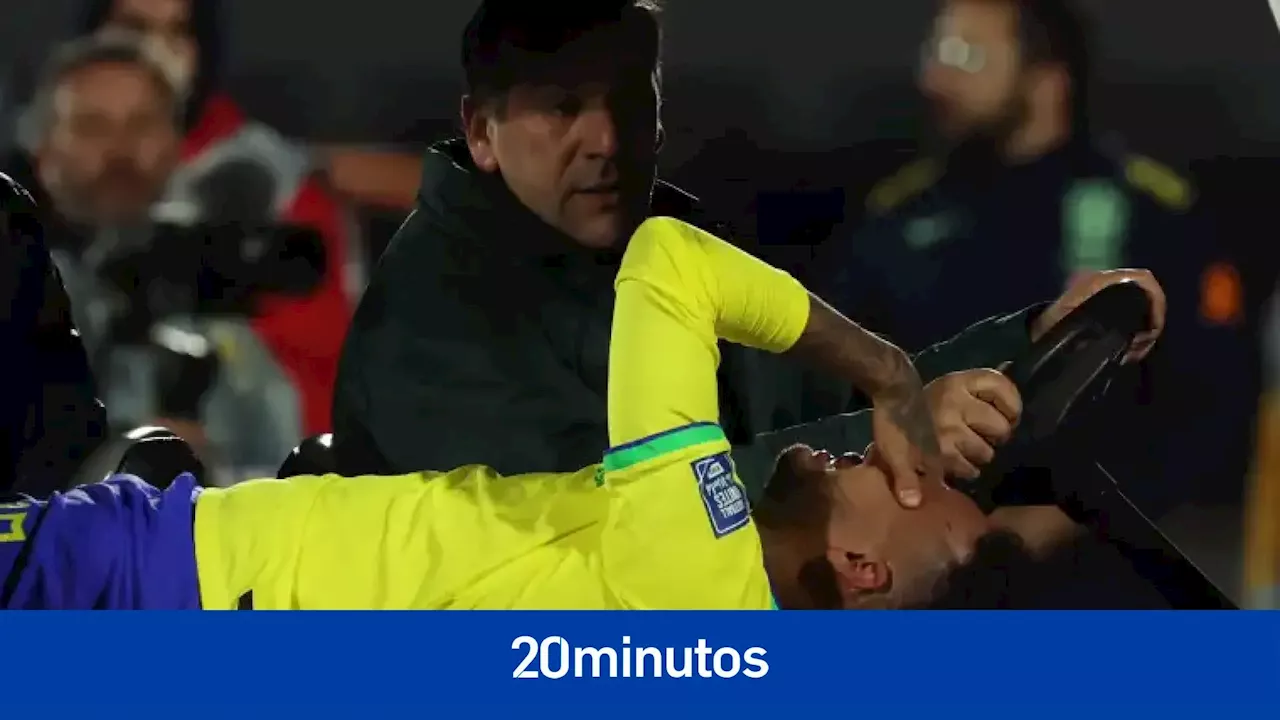 Preocupación en Brasil por el estado físico de Neymar: se retiró en camilla y llorando tras sufrir una nueva lesión en la rodilla