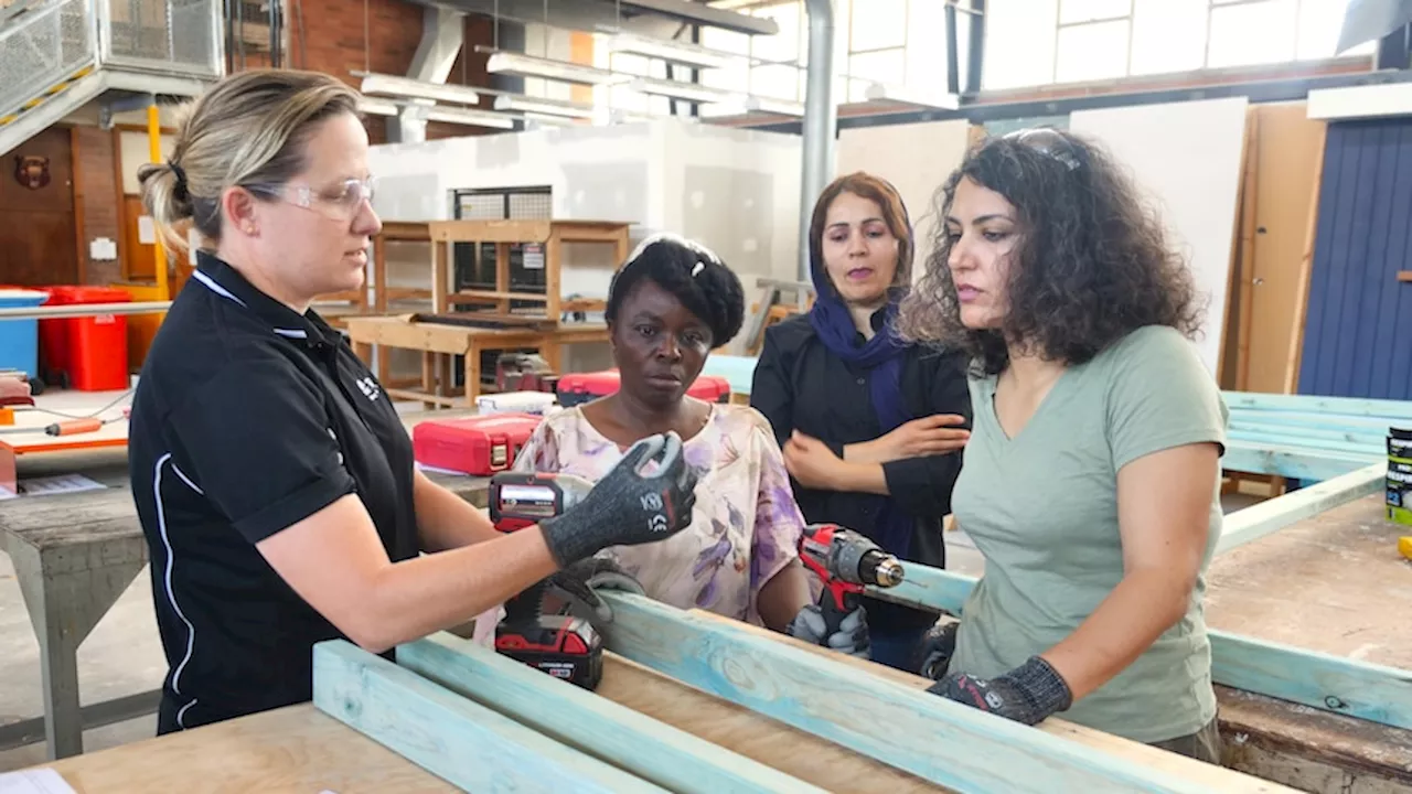 Refugee women learn construction skills at TAFE NSW to forge new careers and lives