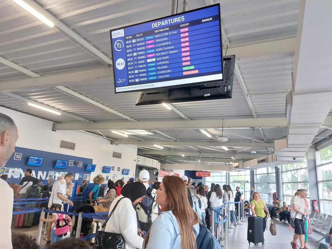 Alerte à la bombe à l'aéroport de Beauvais, les voyageurs évacués en urgence