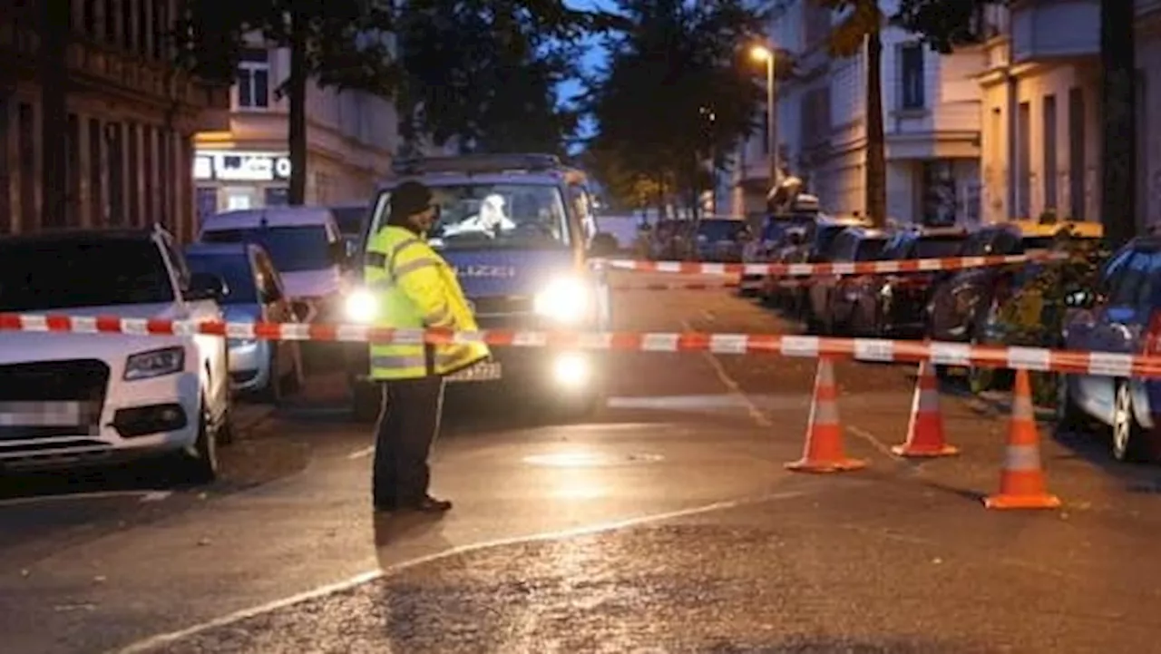 Eisenbahnstraße in Leipzig: Schüsse! Polizei sichert Spuren am Tatort