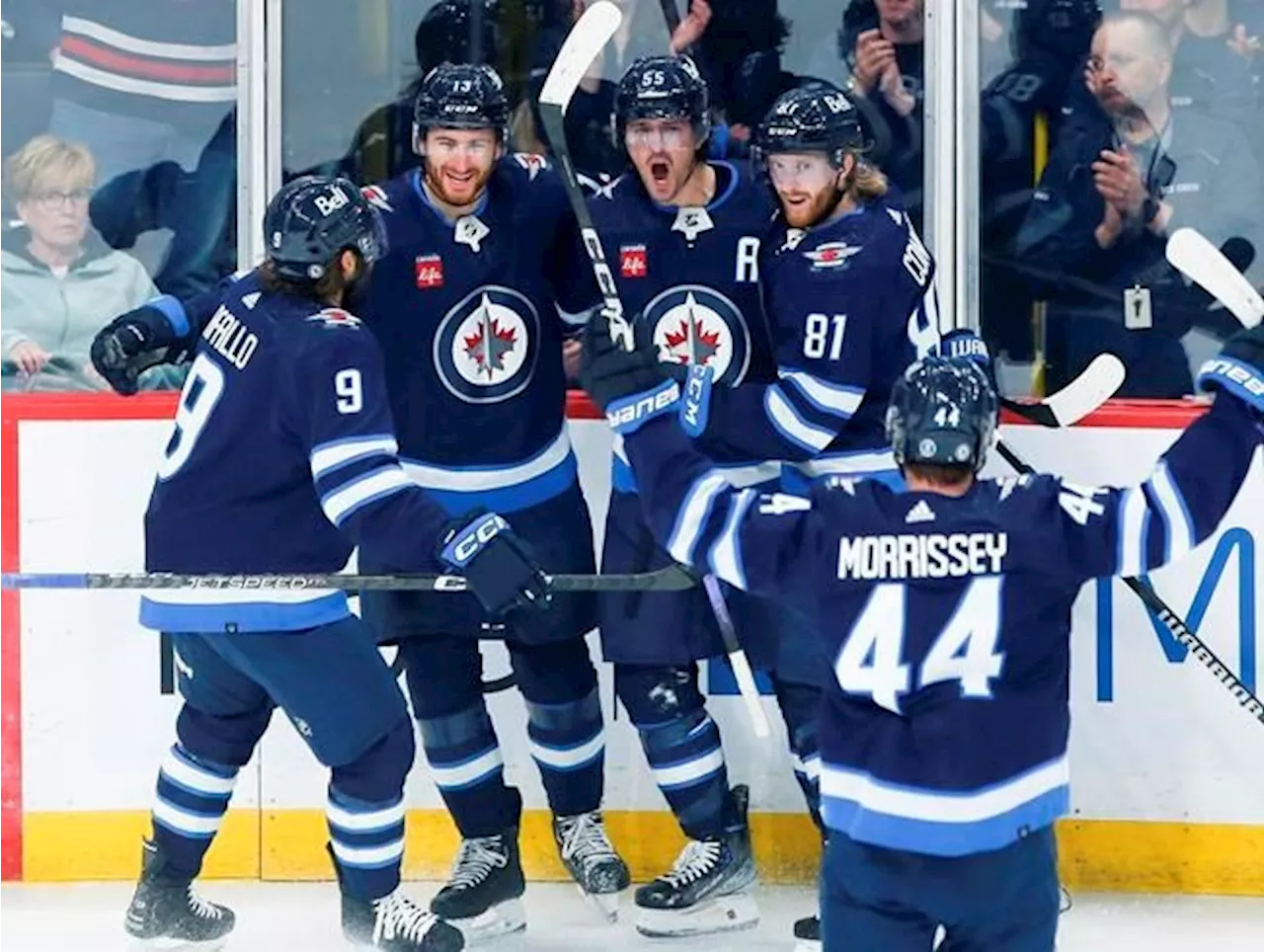 Jets forward Vilardi out four to six weeks with sprained knee ligament