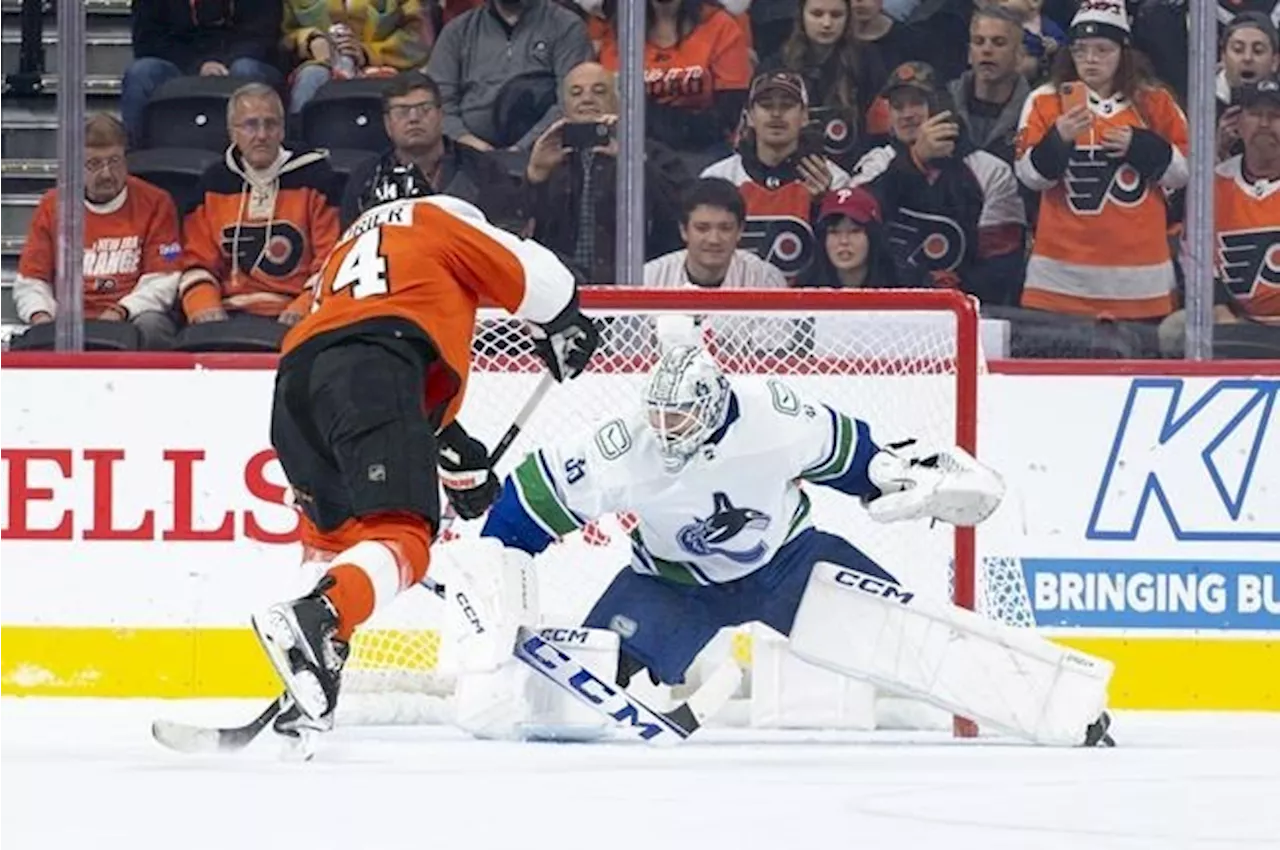 NHL roundup: Flyers flatten Canucks, Oilers pound Predators