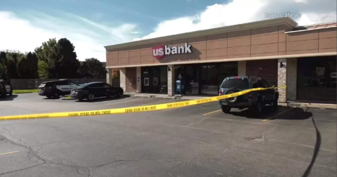 U.S. Bank branch robbed at gunpoint in Chicago's northwest suburbs