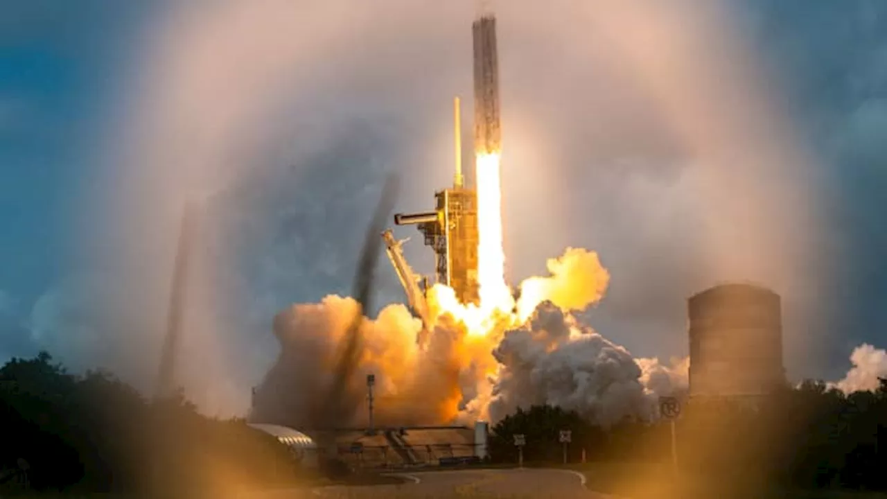 SpaceX, Blue Origin, Virgin Galactic executives urge senators to improve the FAA