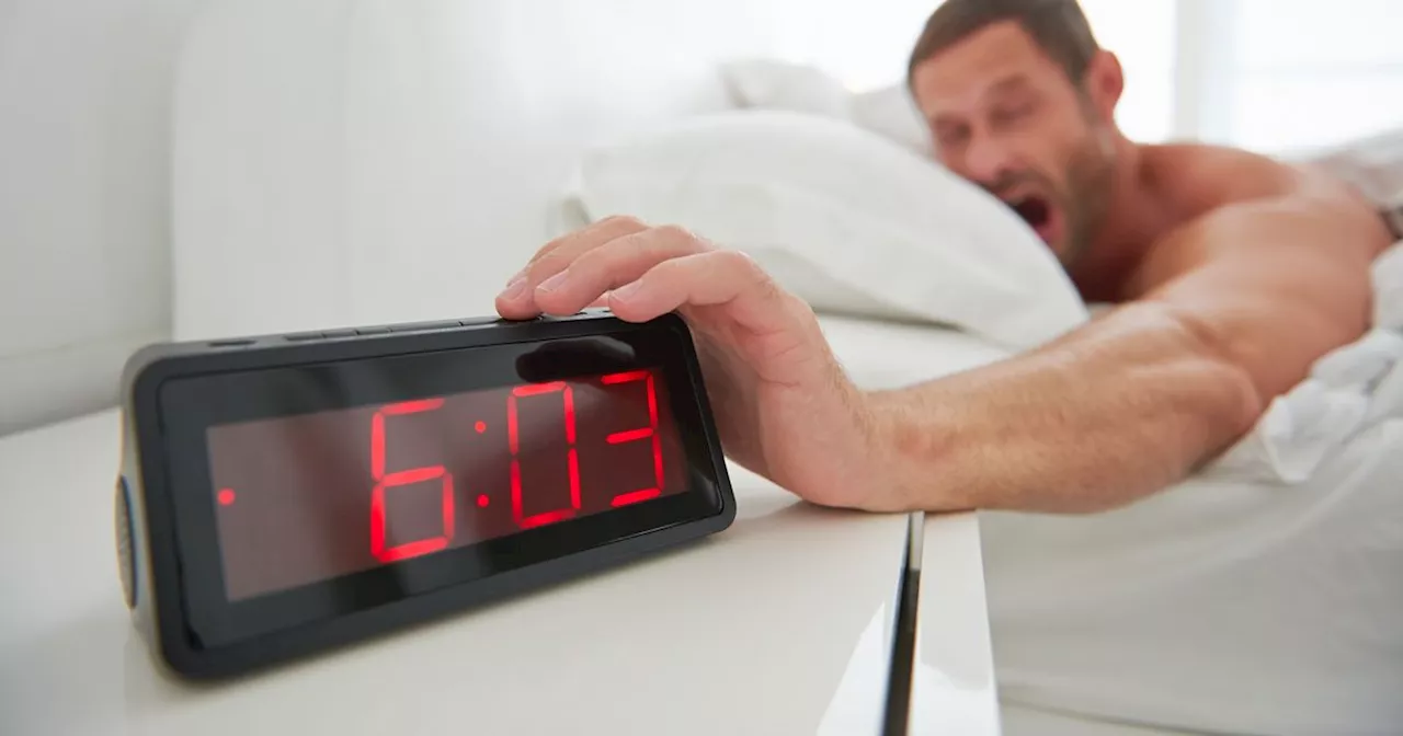 Experts explain how clocks changing can affect diet and mental health
