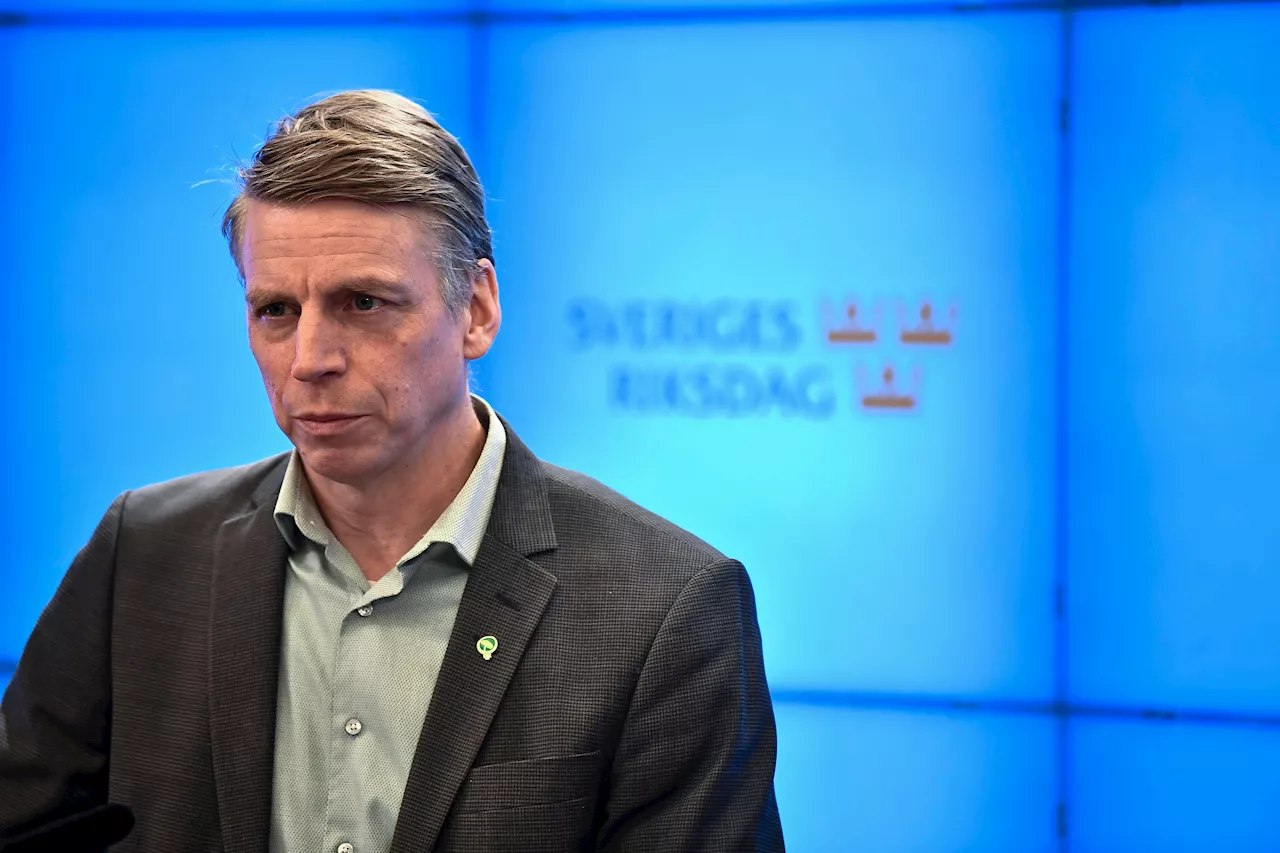 Oppositionen om klimatmål: 'Enormt hård örfil'