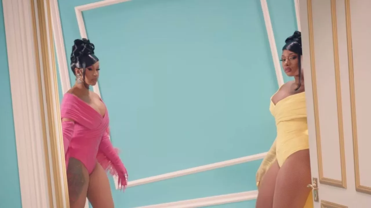 Cardi B debuta como modelo de lencería de Kim Kardashian