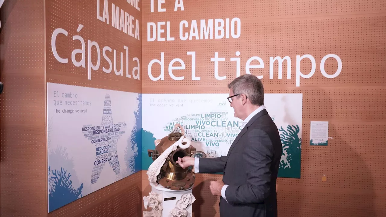 Una cápsula del tiempo se sumerge en el Oceanogràfic de Valencia hasta 2030