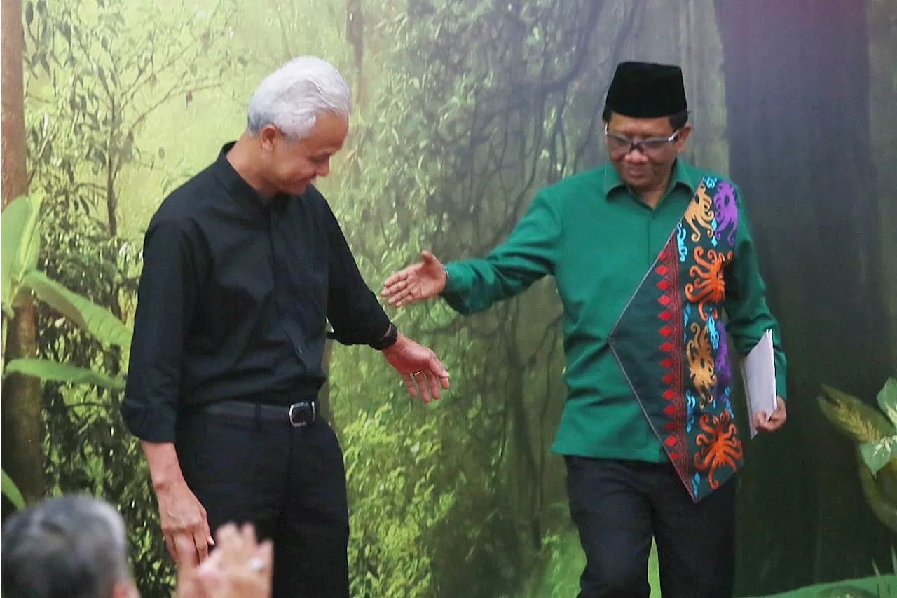 Bakal Capres Ganjar Pranowo dan Bakal Cawapres Mahfud MD