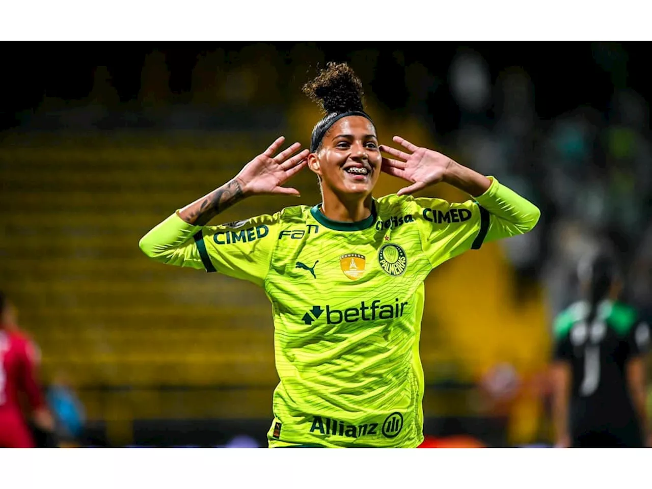 Amanda Gutierres brilha, Palmeiras vence o Atlético Nacional-COL e vai à final da Libertadores Feminina