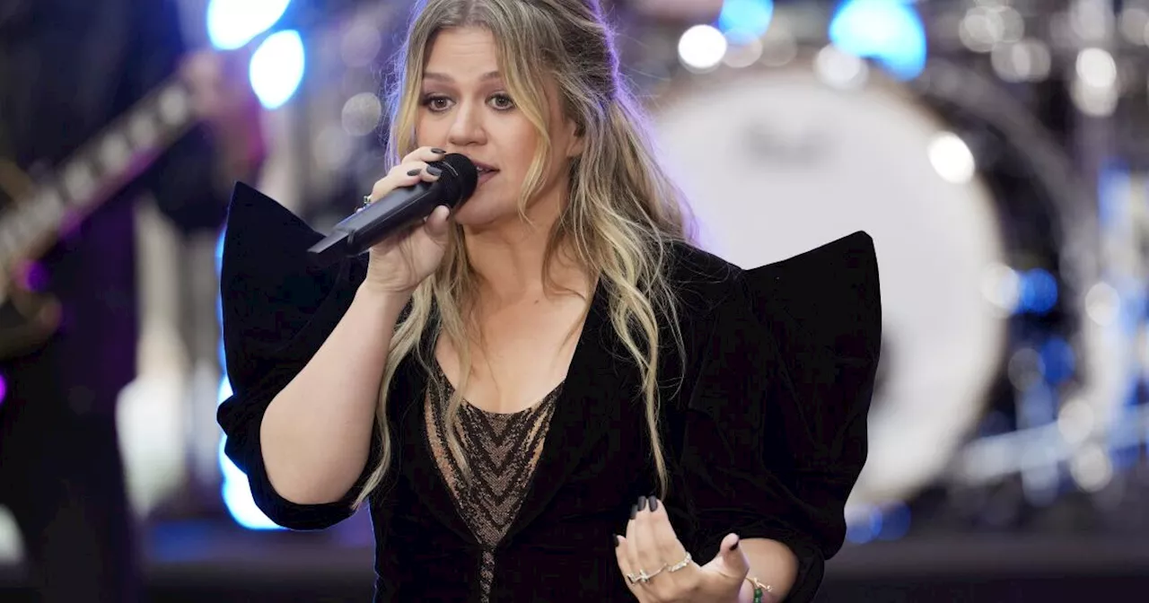 Kelly Clarkson relocated to New York City because she 'just can’t live in L.A. anymore'