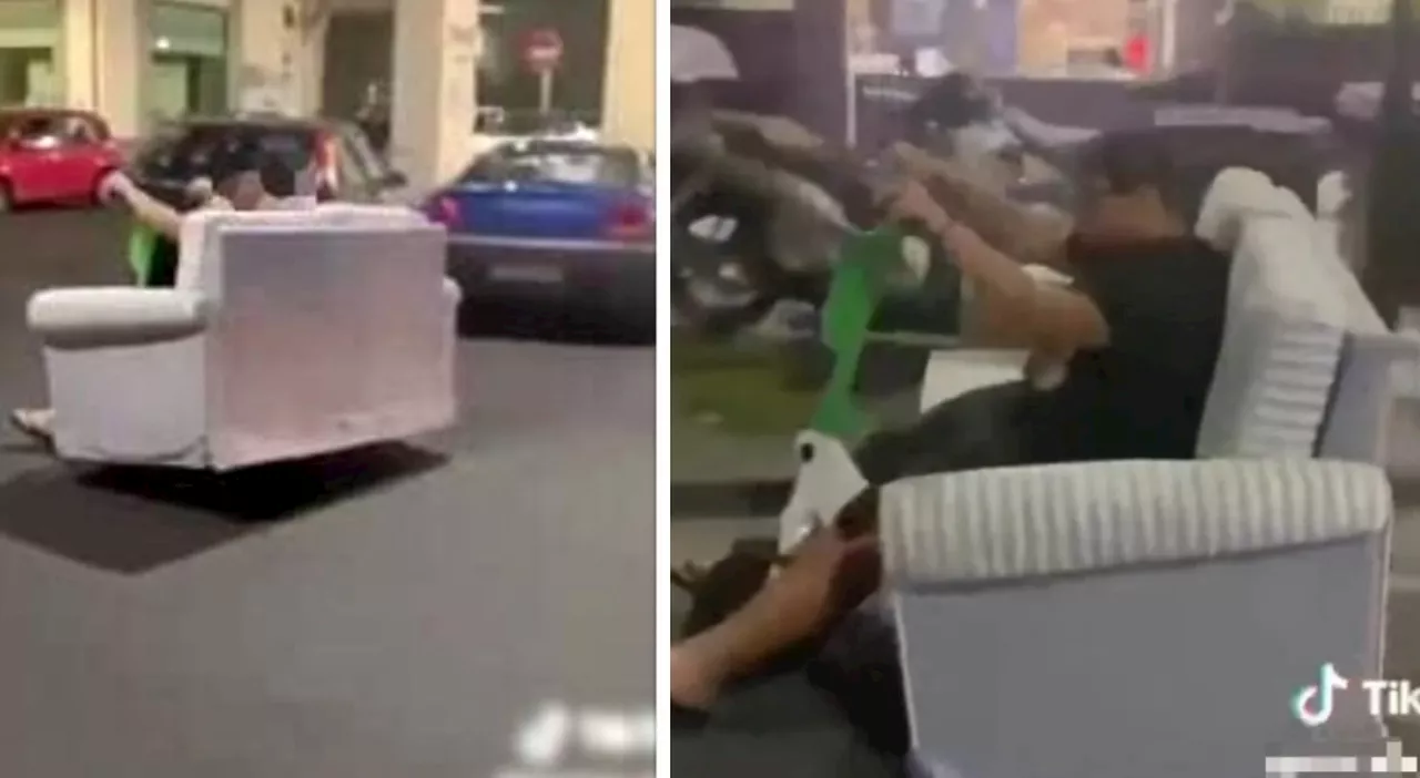 Monopattino-divano sfreccia in strada a Catania, 15enne incastrato dal video su TikTok: scatta la maxi multa d