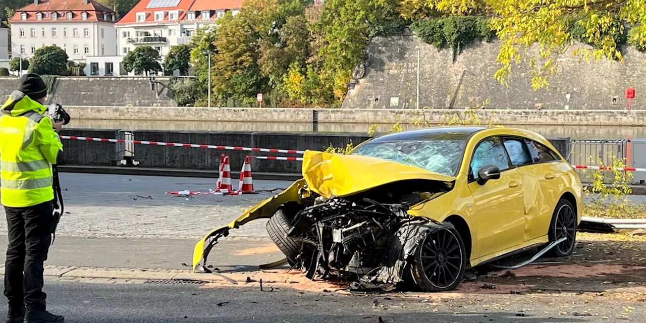 Tödlicher Unfall: Mann rast durch Würzburg und fährt gegen einen Baum