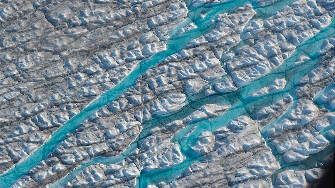 A new study points to a key window of opportunity to save Greenland's ice sheet