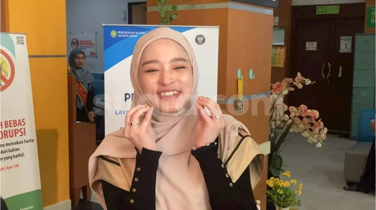 Inara Rusli Bersedia Damai dengan Virgoun dan Tenten, Tapi Mau Bersikap Pasif