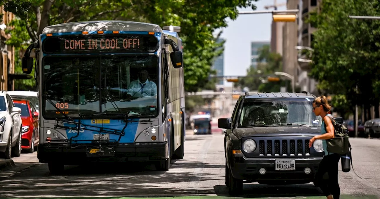 Dallas Fed report says Texas economy slows as summers get hotter