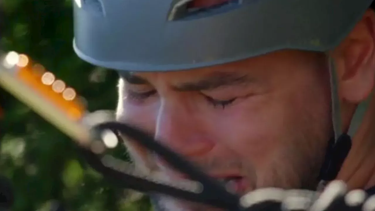 Watch The Moment Love Islands Chris Hughes Breaks Down In Tears And Swears At Co Stars In