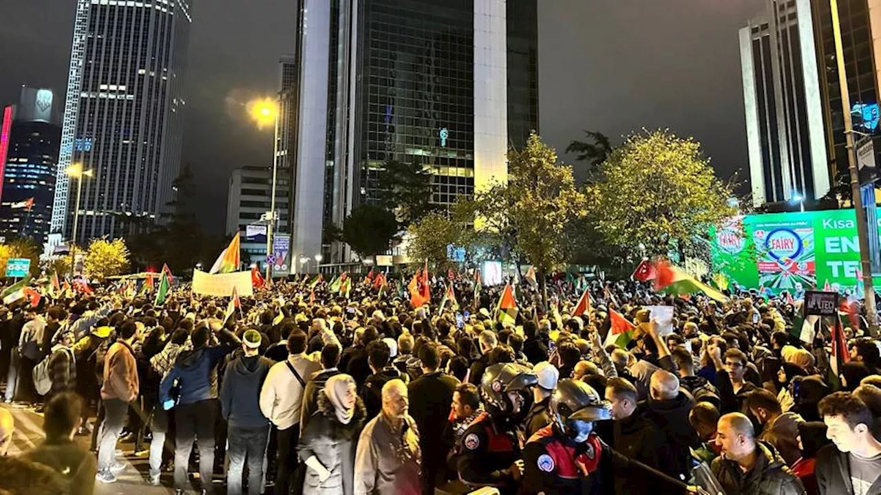 In pictures: Israeli massacre in Gaza ignites global protests