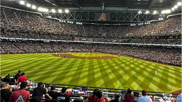 Climate controlled: Chase Field's roof closed for Game 4 of NLCS with  102-degree weather outside