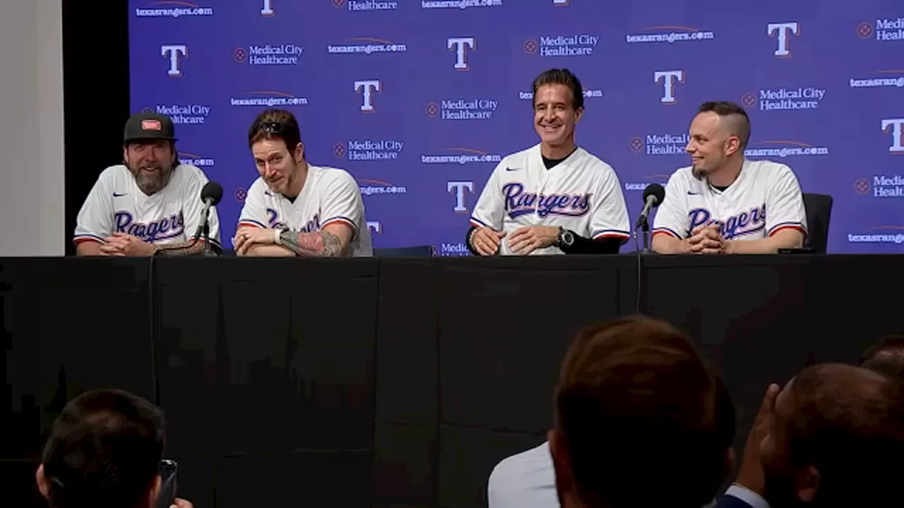 ALCS 2023: Creed members don Rangers gear at Game 3 amid ground-swell for band's hit