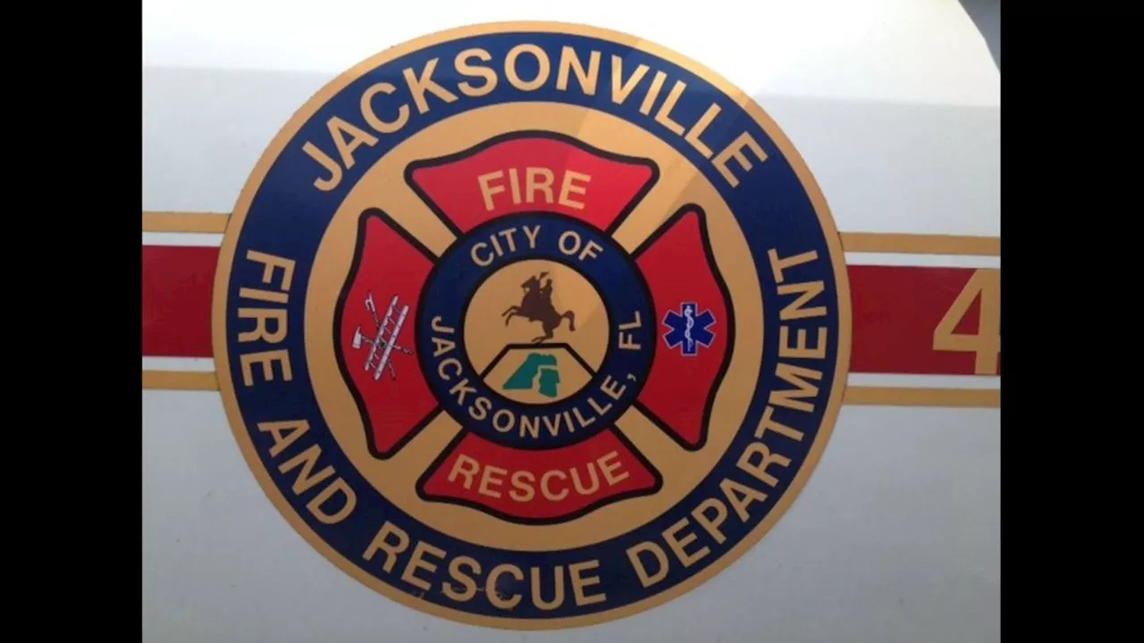 Candle suspected of causing house fire in Brentwood area, JFRD says