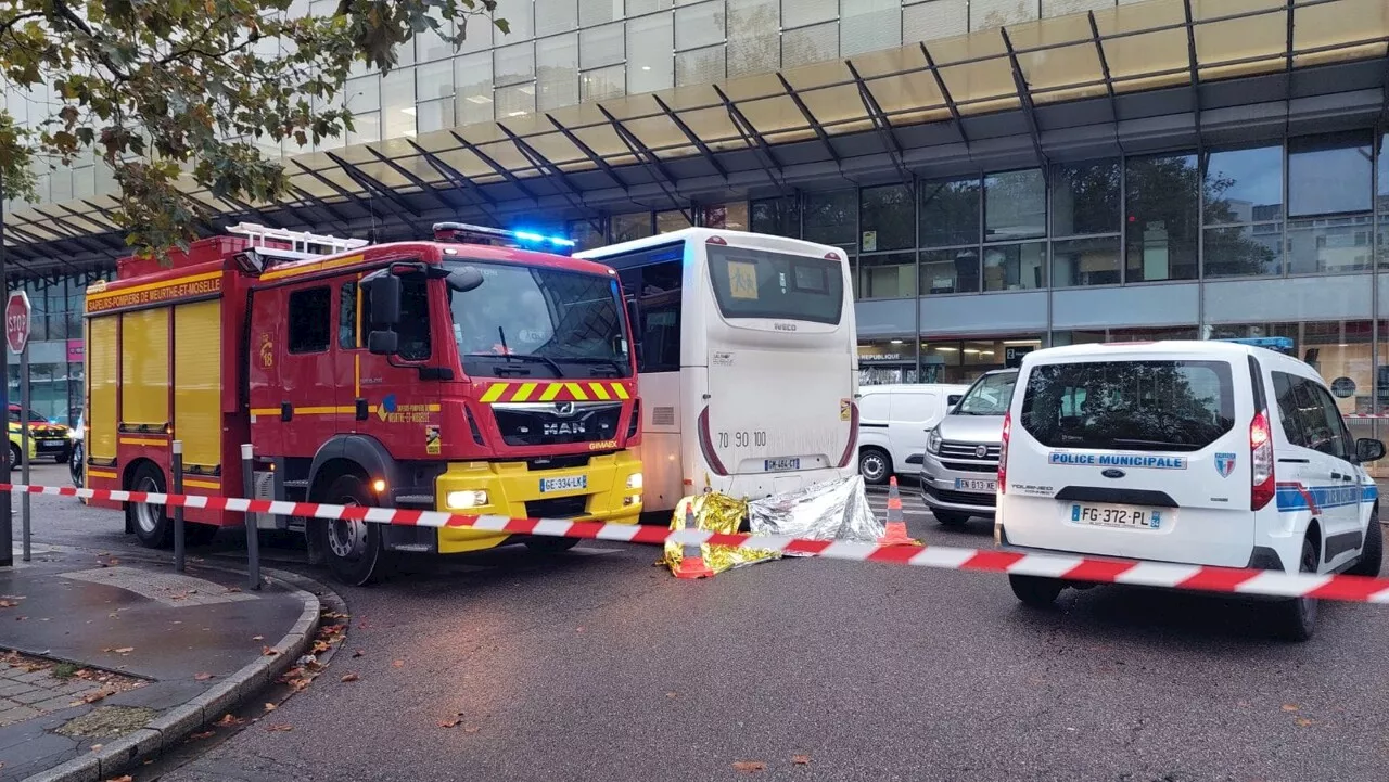 Une femme meurt renversée par un bus place de la République à Nancy