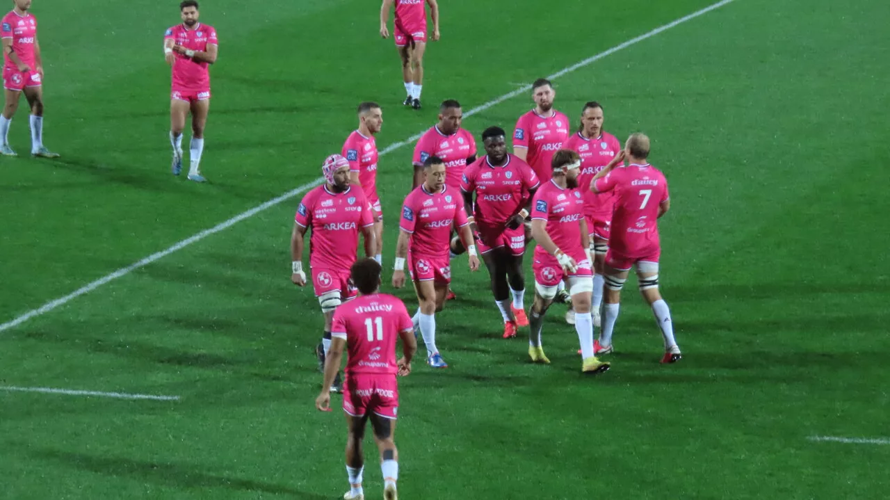 Vannes : avant d'être mis aux enchères, le RCV porte un maillot rose face à Biarritz