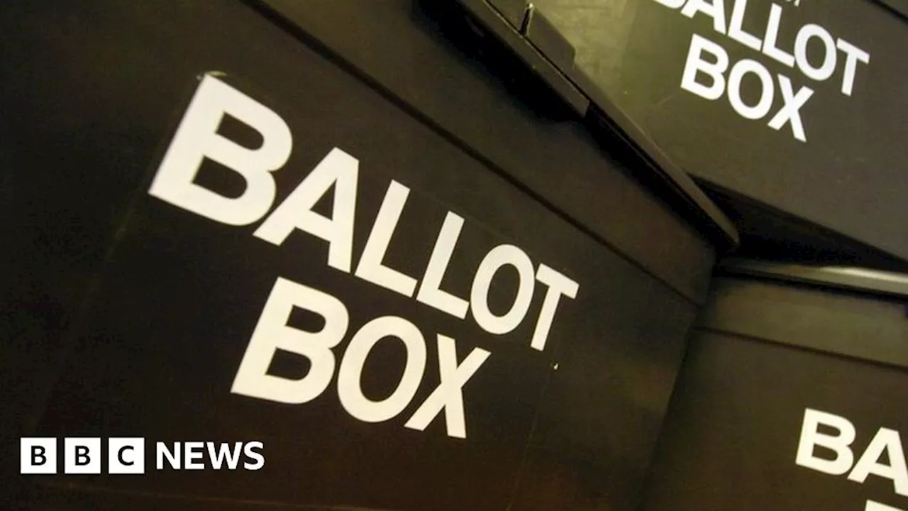 Mid Beds and Tamworth by-elections: Polls open for voters