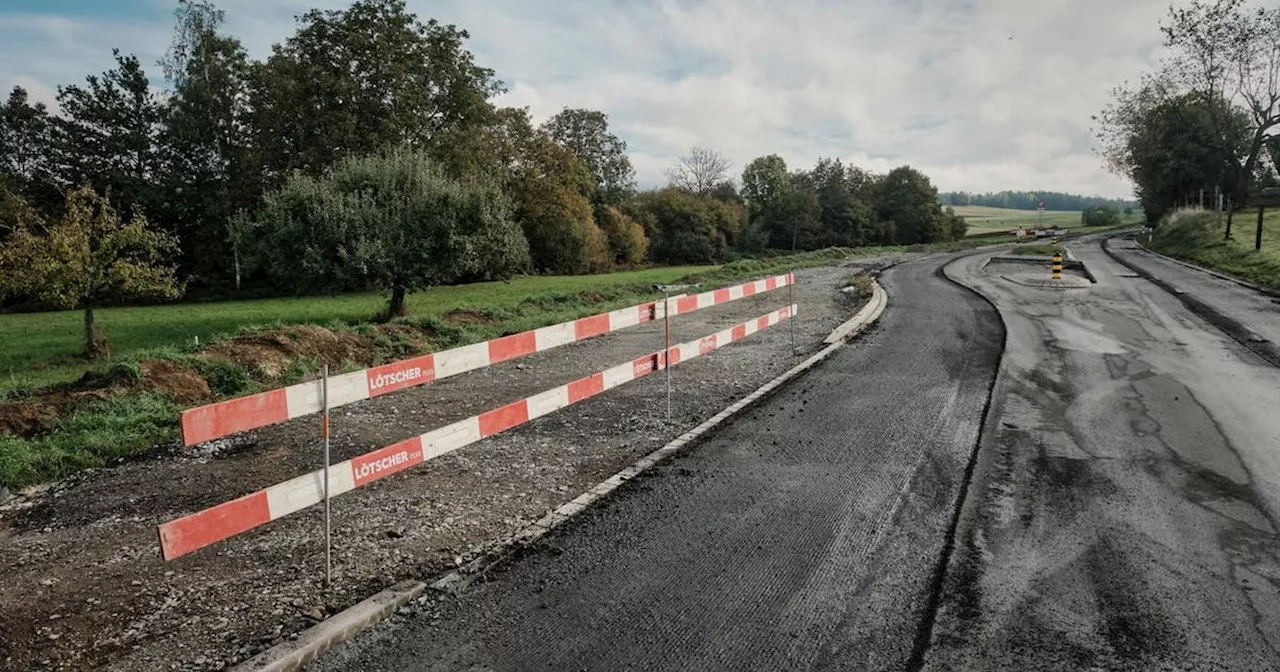 Kanton Zürich baut Veloweg auf fremdem Land