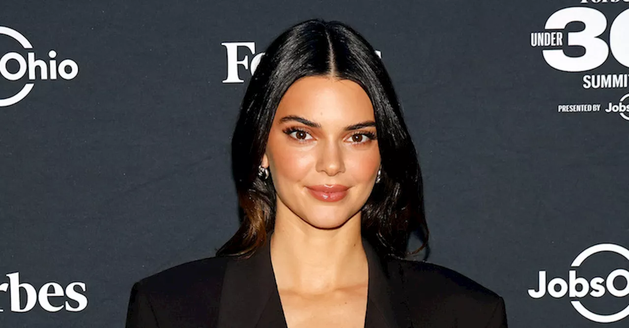 Fans Shocked By Photo of Kendall Jenner That Appears To Show A Belly Bump