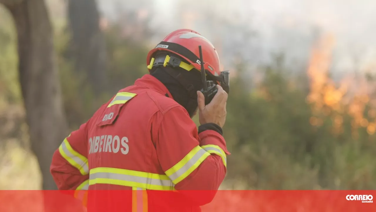 Incêndio na Exponor em Matosinhos faz dois feridos