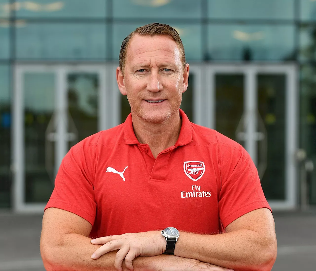 – Ray Parlour hands Arsenal name of player to sign