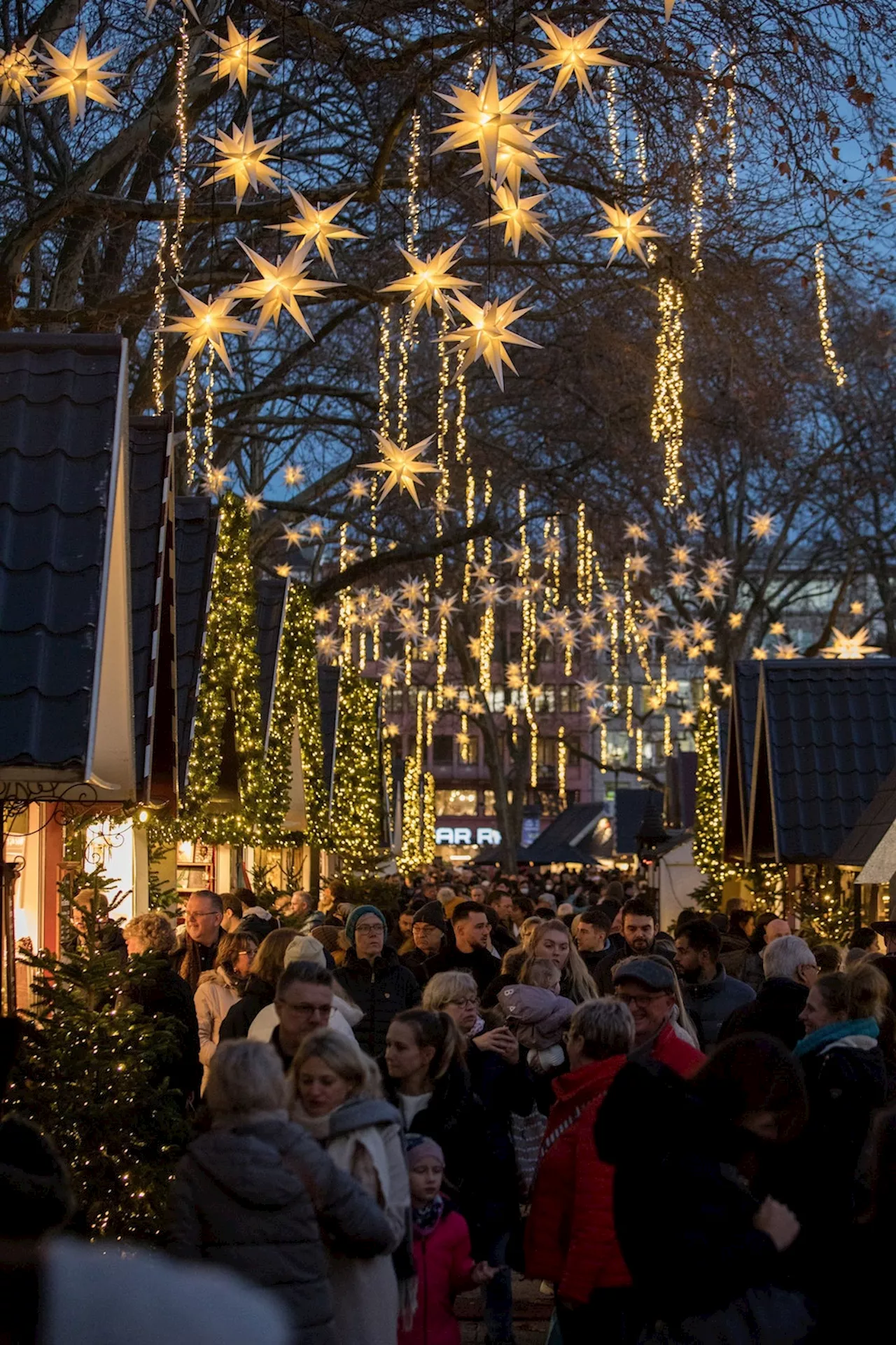 Köln: Weihnachtsmarkt am Friesenplatz kehrt zurück