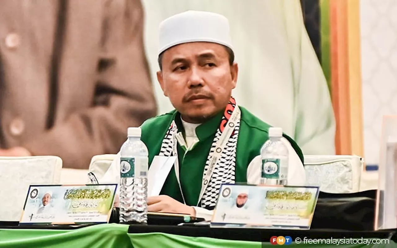 Zawawi tarik diri bertanding, Ahmad kekal ketua Dewan Ulama PAS