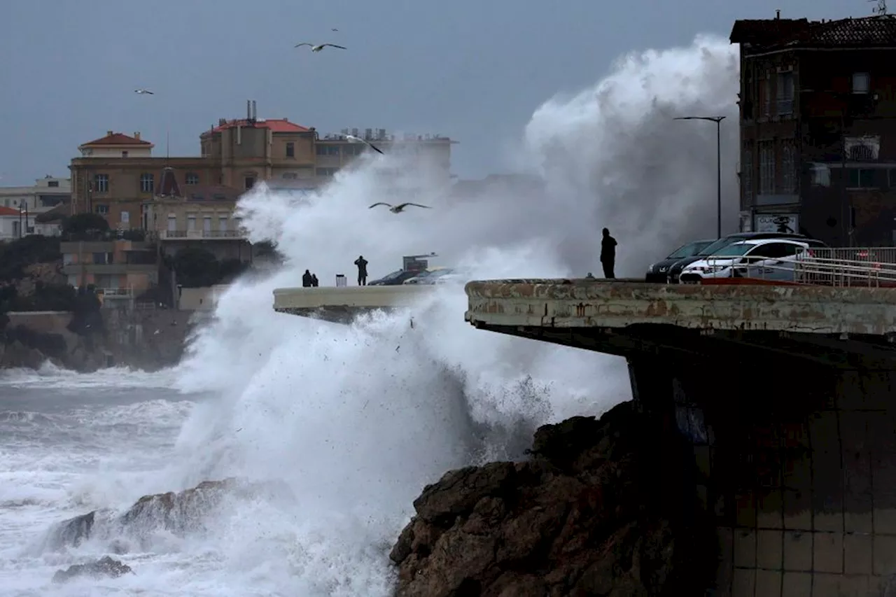 Météo : 3 questions sur l'alerte orange 'vague-submersion' qui touche les Bouches-du-Rhône