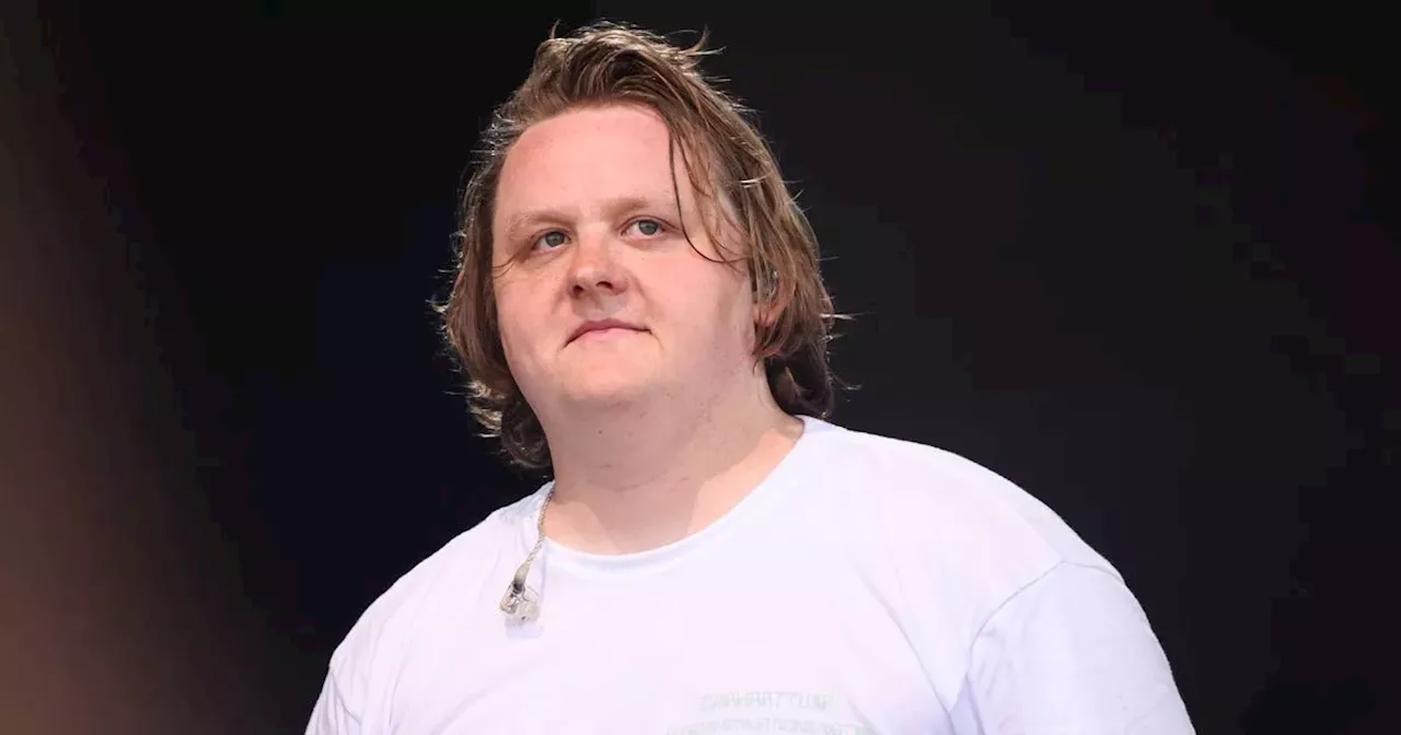 Lewis Capaldi hailed as 'hero' as star rushes to help pensioner who collapsed