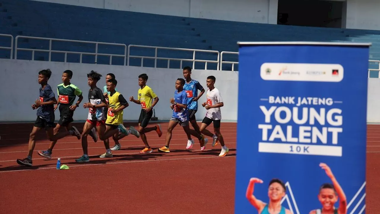 Puluhan Pelari Muda Dilatih untuk Berlomba di Borobudur Marathon