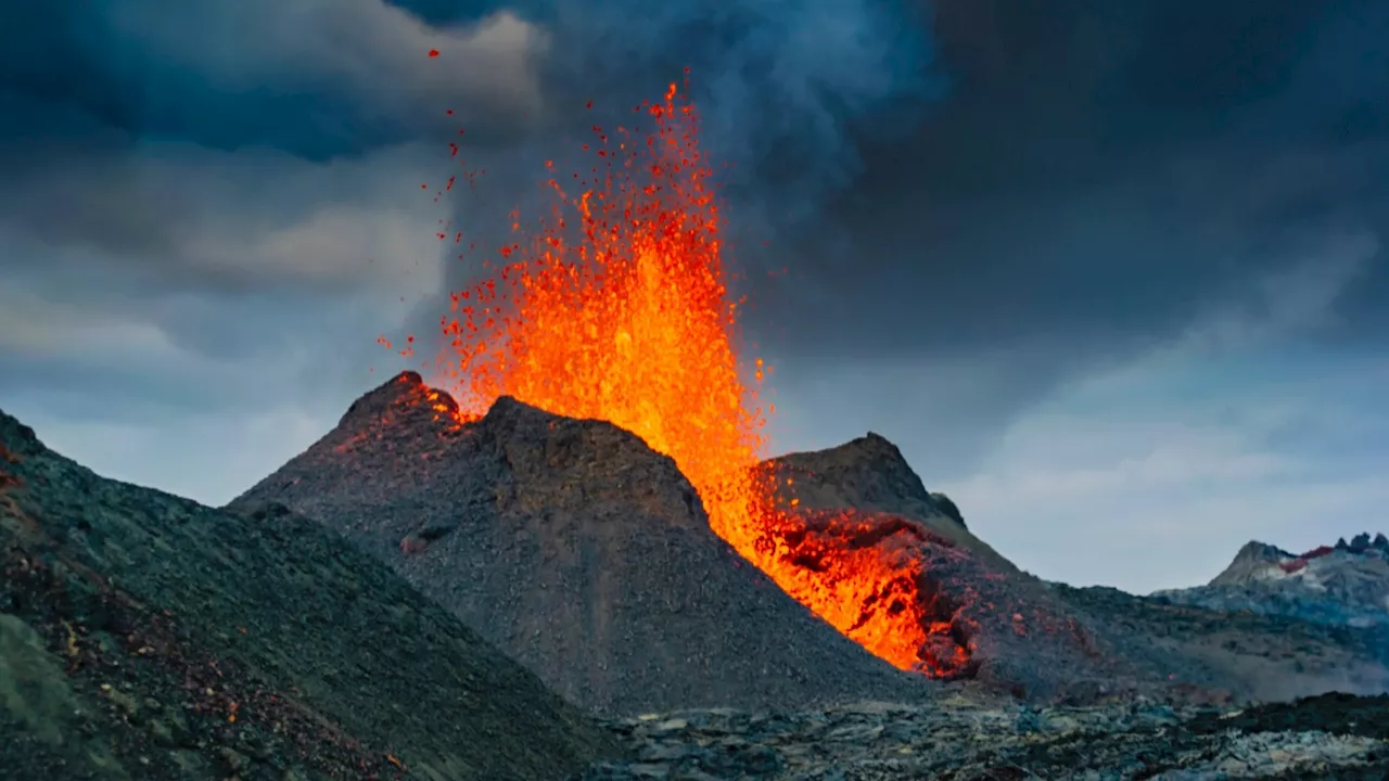 Cooling trend in California supervolcano, but seismic risks still loom