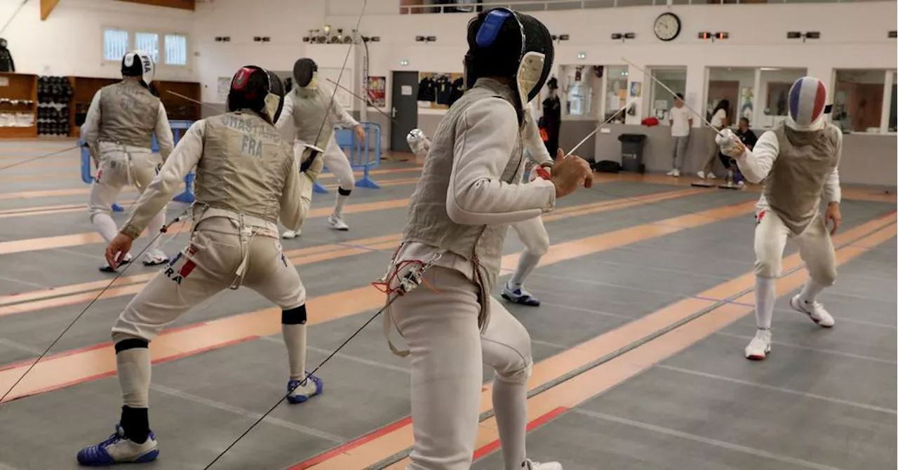 Arles : championne olympique, l'équipe de France de fleuret s'entraine au complexe sportif Fournier