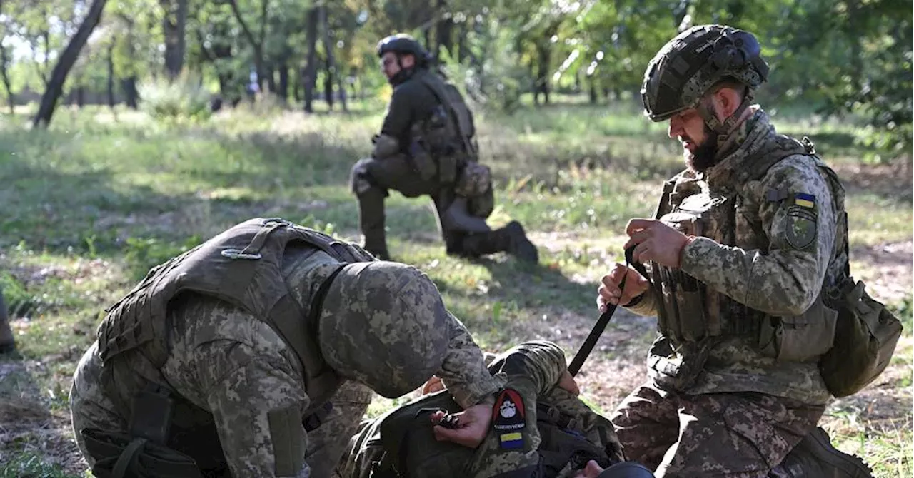 Ukraine: la formation 'cruciale' des soldats aux premiers secours