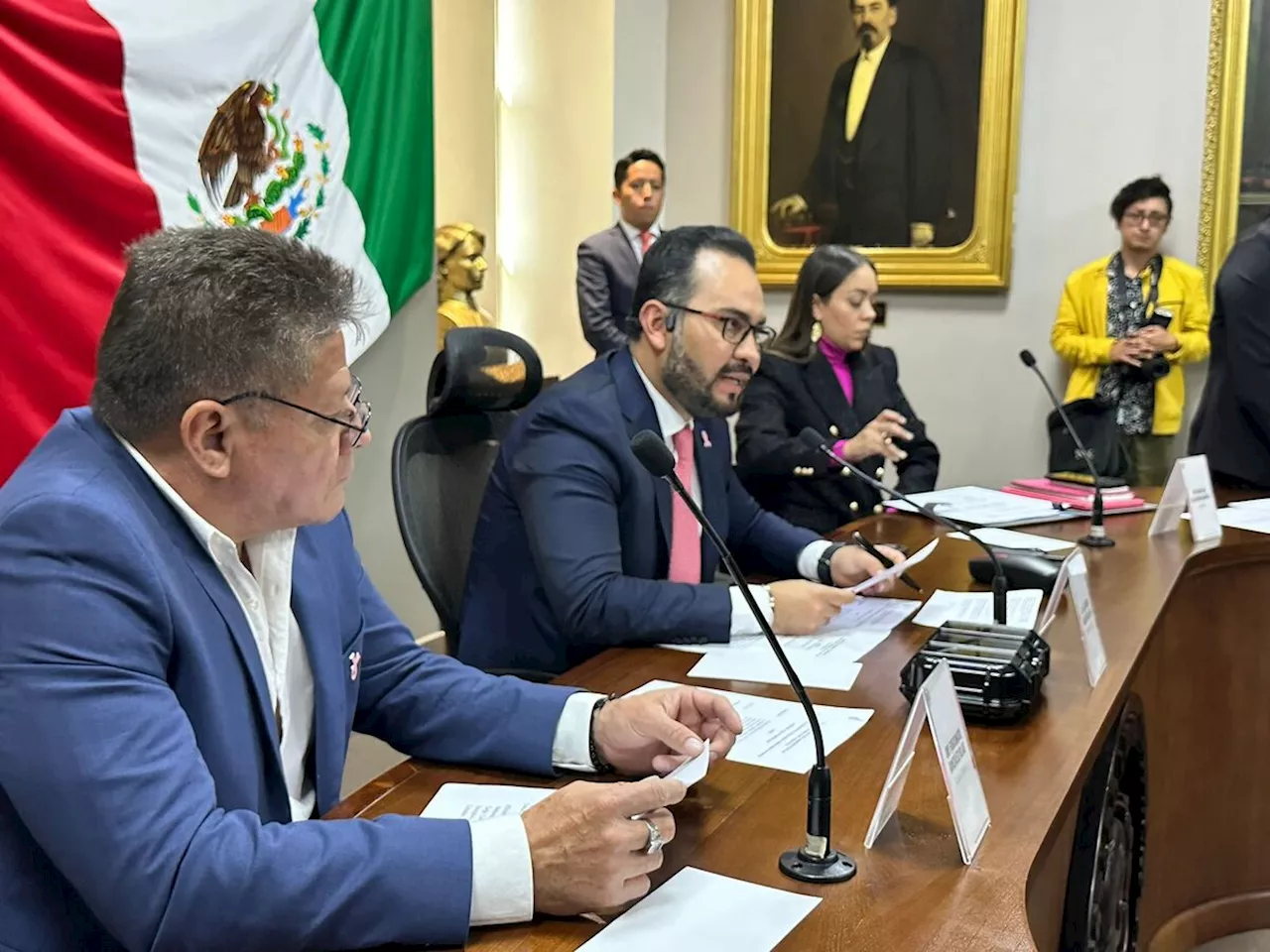 Aprueba Congreso llamar a suplente de diputado en prisión